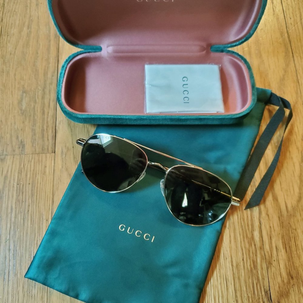 Gucci Unisex Pilot Sunglasses - NWT!